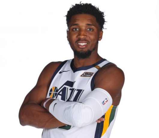 场均22+5+5未续约！究竟是球队的选择，还是市场竞争的激烈？